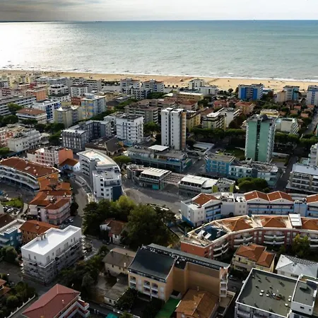 Apartman Bright Near The In *